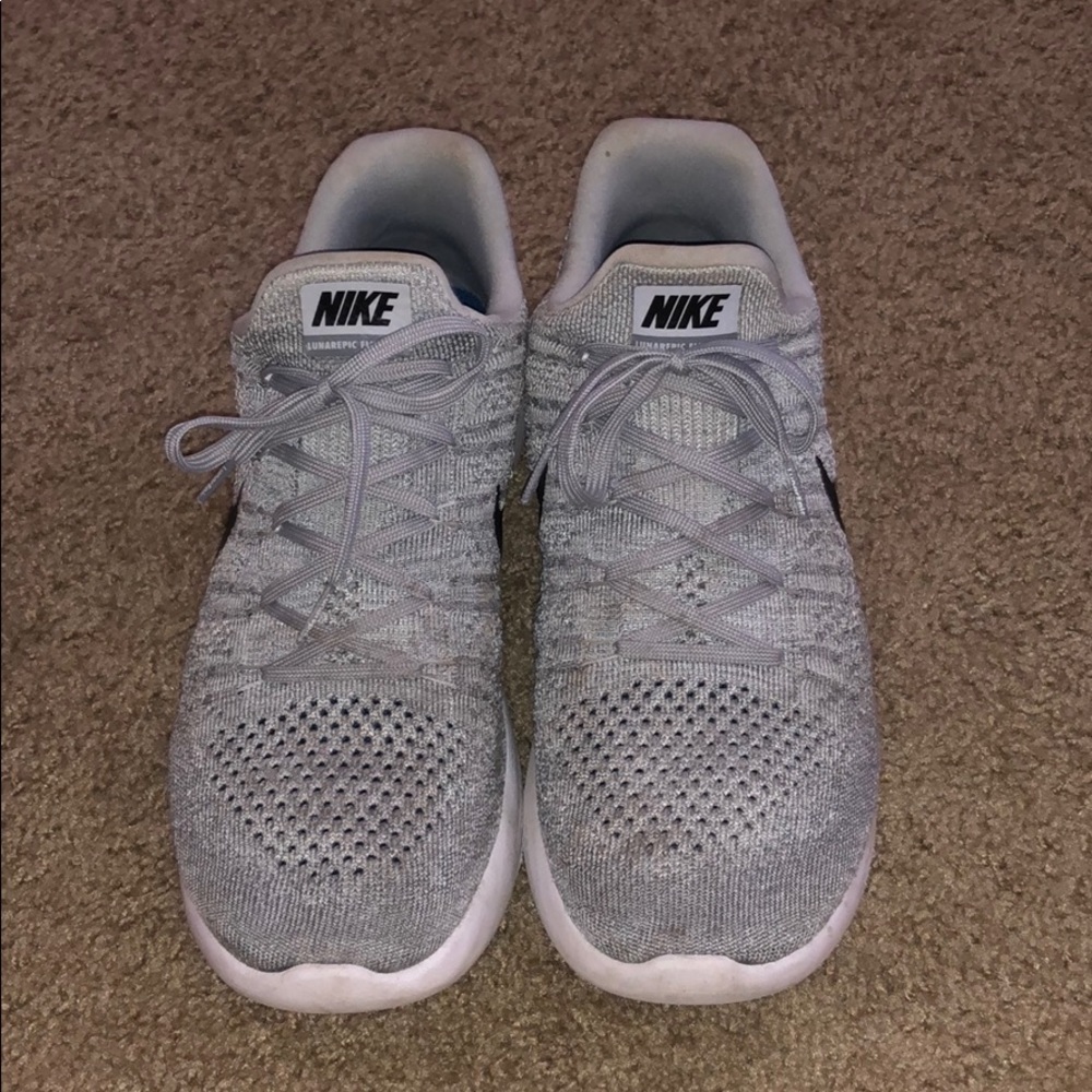 NIKE FLYKNIT